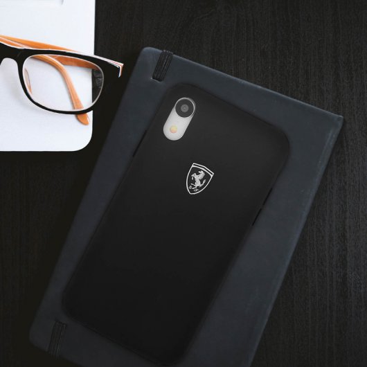 Ferrari Funda de Silicona Negra Mate para iPhone XR