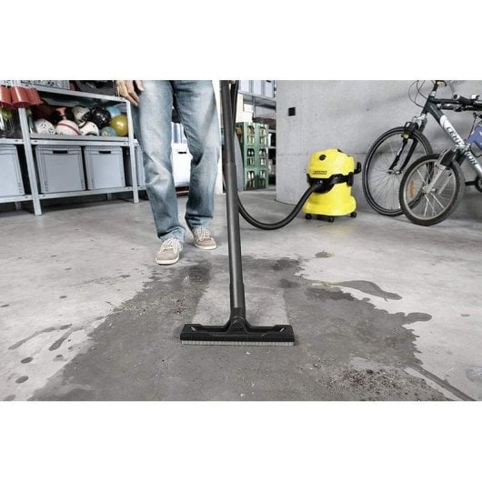 Industriestaubsauger Karcher WD 4 1100W Nass- und Trockensauger 20L Kunststoffbehälter