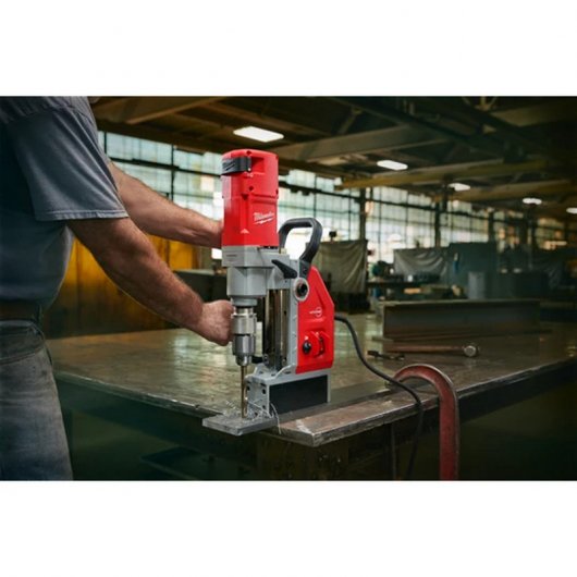 Milwaukee Tools MDE 41 Taladro de Columna Magnético con Electroimán 1200W