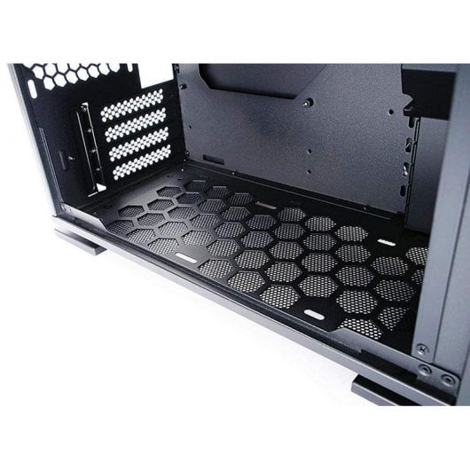 In Win 301 Mini Tower Schwarz