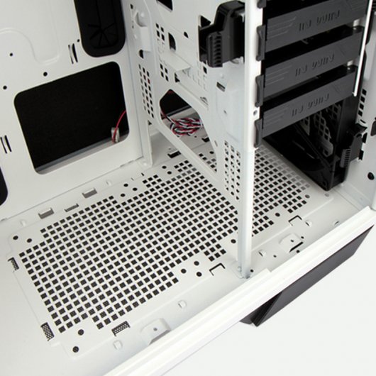 InWin 707 USB 3.0 con Ventana Blanca