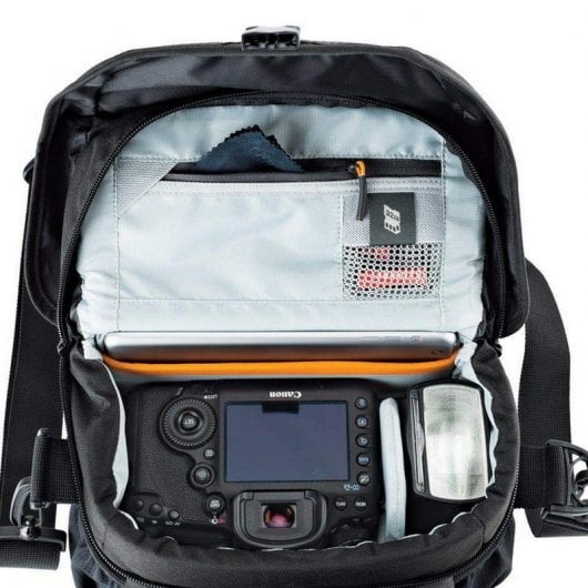 Lowepro Nova 170 AW II Borsa da spalla Nero