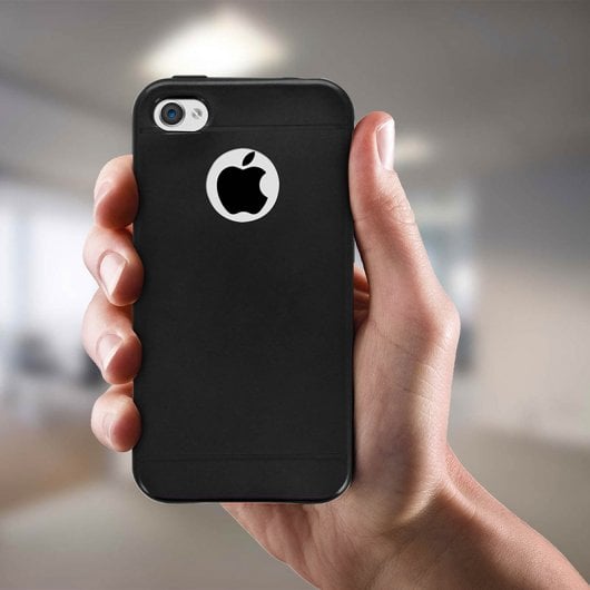 Avizar Funda Protectora de Silicona Negra Efecto Metalizado para iPhone 4 / iPhone 4S
