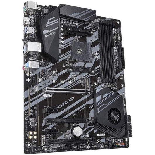 Gigabyte X570 UD