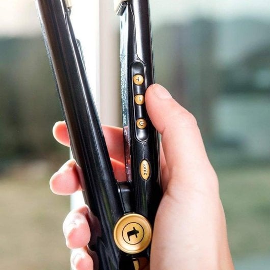 Prancha de Cabelo Cerâmica Taurus Slimlook Divine Pro 200ºC Iónica Desligamento Automático LCD Preto