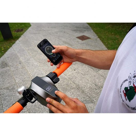 Olsson Rhino Patinete Eléctrico 8.5" Reacondicionado