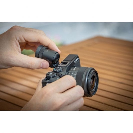 Canon M6 Mark II 32,5MP WiFi + objectif EF-M15-45mm F3.5-6.3 IS STM + viseur EVF-DC2