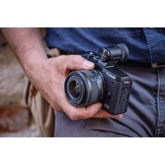 Canon M6 Mark II 32,5MP WiFi + objectif EF-M15-45mm F3.5-6.3 IS STM + viseur EVF-DC2