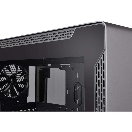 Thermaltake A700 Cristal Templado USB 3.0 Aluminio