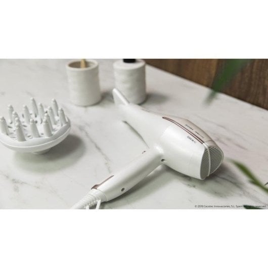 Sèche-cheveux Ionique Professionnel Cecotec Bamba IoniCare 5300 Maxi Aura 2200W Air Froid Accessoires Blanc