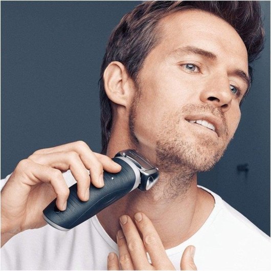 Barbeador Facial Braun Series 7 790cc Recarregável 50min Seco e a Húmido Lâminas Precisão