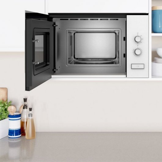 Balay 3CP5002B0 Microondas Integrable 20L 800W Cristal Blanco