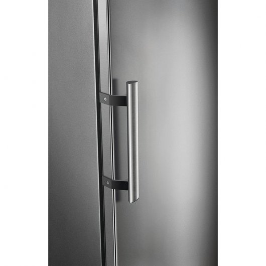 Electrolux ERF4162AOX Frigorífico Una Puerta A++ Acero Inoxidable