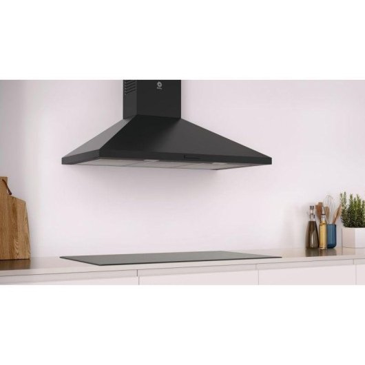 Balay 3BC696MN Campana Decorativa Diseño Piramidal 90cm A Negra
