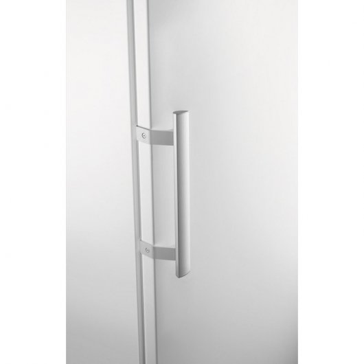 Electrolux EUF2744AOW Congelador Vertical 229L A+ Blanco