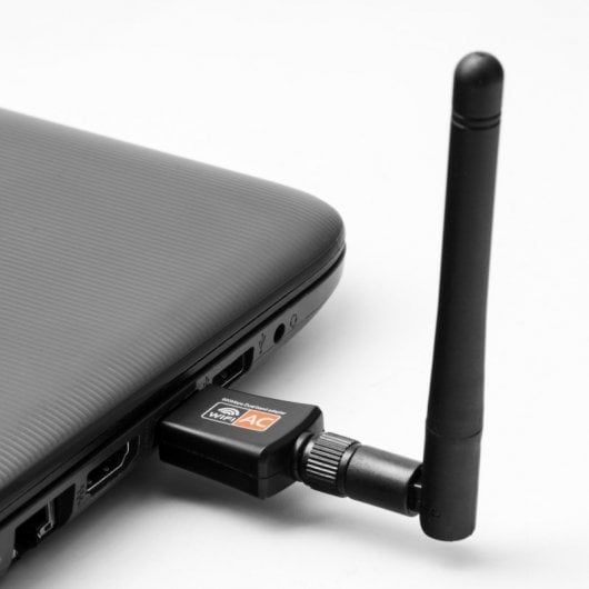 Unotec Adaptador WiFi con Antena 600Mbps