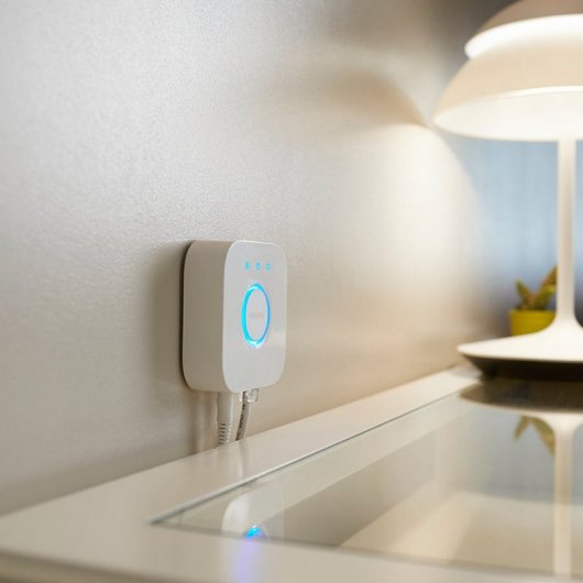 Philips Pack Hue Bridge + Hue Play Pack de 2 Barras de Luz Regulável Branca com Alimentador
