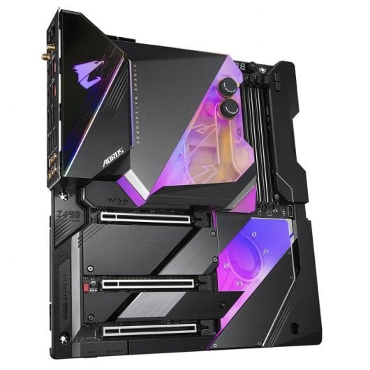 Gigabyte Z490 AORUS XTREME WATERFORCE