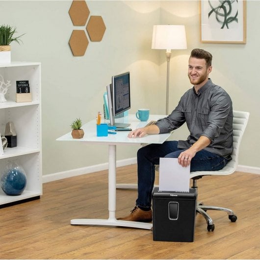Fellowes P-30C 15 Liter Aktenvernichter