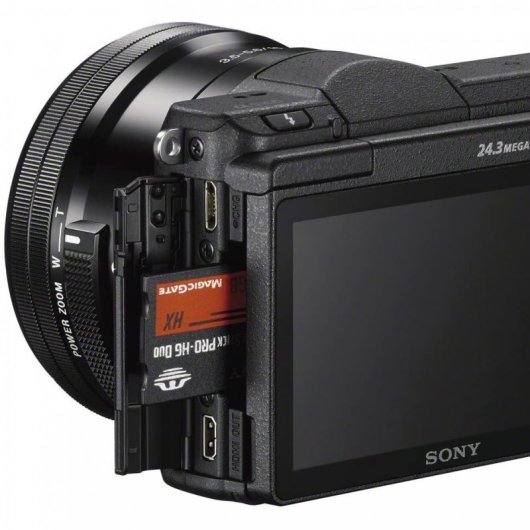 Sony Alpha ILCE-5100 24.3MP + Objetivo PZ 16-50mm F3.5-5.6 OSS + Objetivo 55-210mm F4.5-6.3 OSS