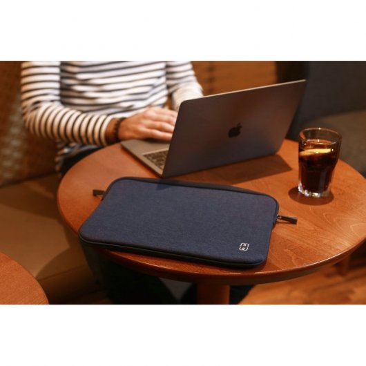 MW Funda de Neopreno y Espuma Inteligente con Interior de Polyester para MacBook Pro 15" Azul