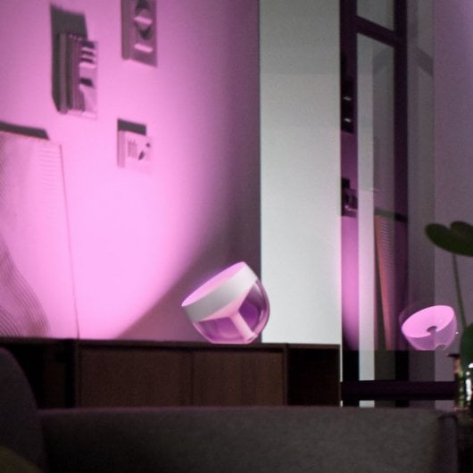 Philips Hue White and Color ambiance IRIS Lampada Smart da Tavolo Nera