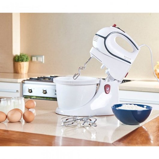 Taurus  Giro Complet Batidora Amasadora 500W