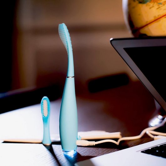 Foreo Issa 2 Sensitive Cepillo de Dientes Sónico Azul