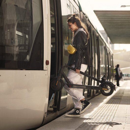 Xiaomi Pack Mi 10T 5G 6/128GB Negro + Mi Electric Scooter Essential