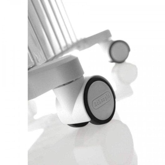 Radiateur à Huile DeLonghi TRD4 0615 1500W 6 Éléments