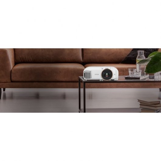 Epson EH-TW5820 Proyector 3LCD FullHD 3D 2700 Lúmenes