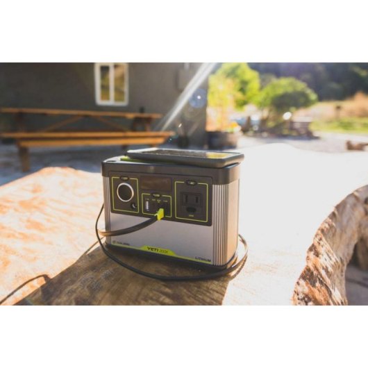 Estação de energia Goal Zero Yeti 200X 187Wh 2 portas USB-A 2 portas USB-C Bateria LiNMC Ecrã LCD Compatível com carregamento solar