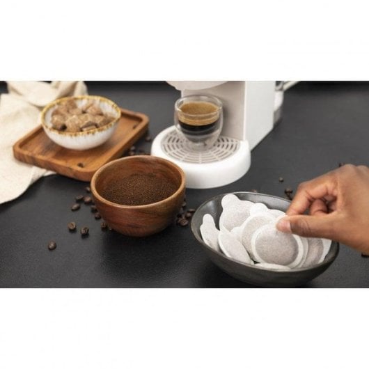 Cafeteira Espresso Cecotec Cumbia Capricciosa White 0,6L 19 bar com colher medidora