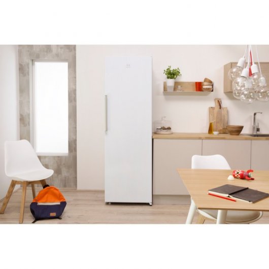 Indesit SI8 A1Q W 2 Frigorífico Una Puerta F Blanco