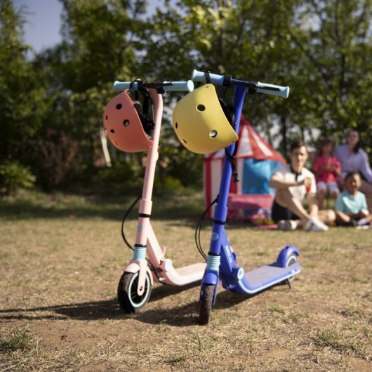 Segway Ninebot eKickScooter Zing E8 Trotinete Elétrica Infantil Azul