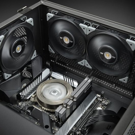 Thermaltake Toughfan 12 PWM-Lüfter, 120 mm, Schwarz