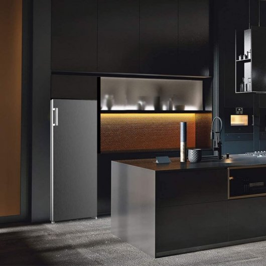 CHiQ FSD166NE4 Congelador Vertical 166L F Negro