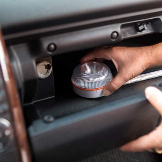 Help Flash Luz de Emergencia V16 con Base Imantada Homologada DGT Pack 4 Unidades