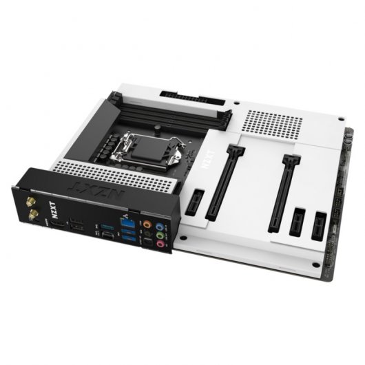NZXT N7 Z490