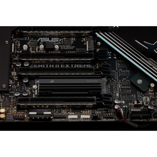 Corsair MP600 PRO 2 To M.2 NVMe PCIe Gen 4 x4 SSD