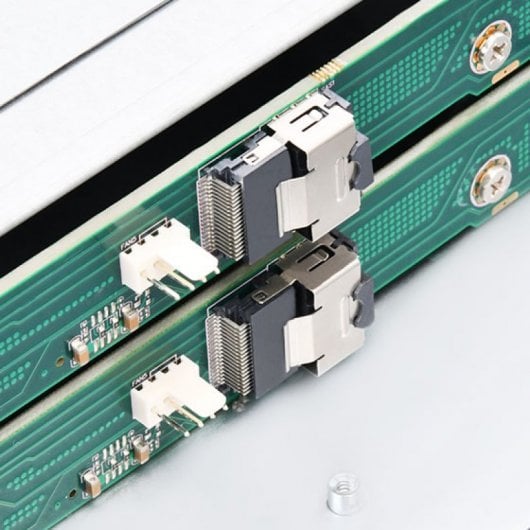 SilverStone RM21-304 Caja de Servidor de Montaje en Rack 2U 4x SAS /SATA