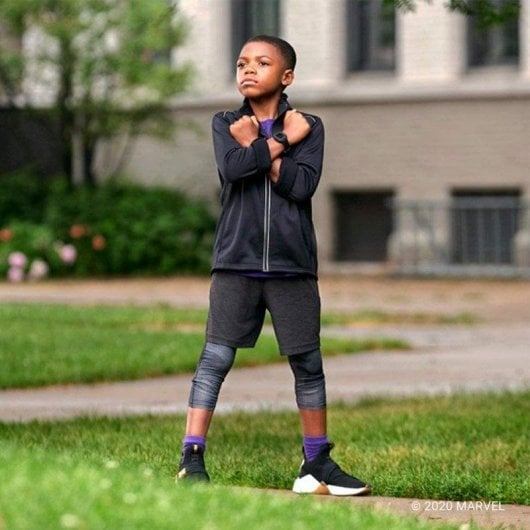 Garmin Vivofit Jr3 Bluetooth 33mm MIP Schwarz S/M Wasserdicht 5ATM Pulsmessung Schlaftracking