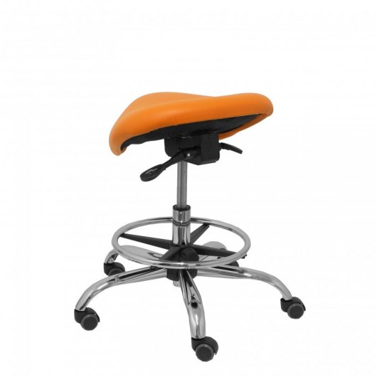 Piqueras und Crespo Alatoz Hocker aus orangefarbenem Kunstleder