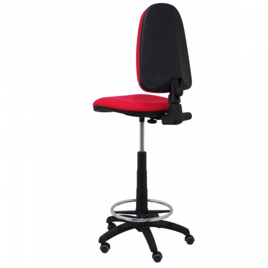 Sgabello Piqueras y Crespo Ayna Bali con ruote in parquet rosso