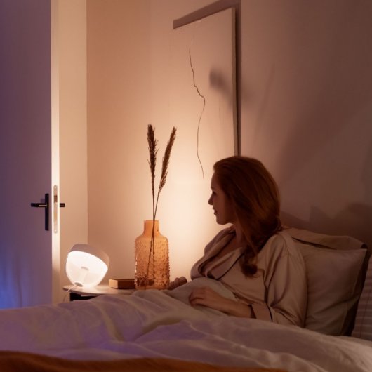 Philips Hue Pack Iris Lámpara de mesa LED RGB Negra + Interruptor Atenuador Inalámbrico V2