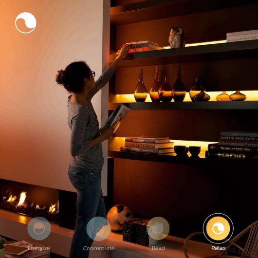 Philips Hue Pack Lightstrip Plus Tira LED RGB com Alimentador 2m + Ponte de Conexão