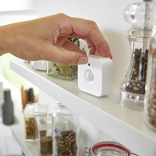 Philips Hue Pack Motion Sensor Sensor de Movimento + Interruptor de Regulação sem Fios V2