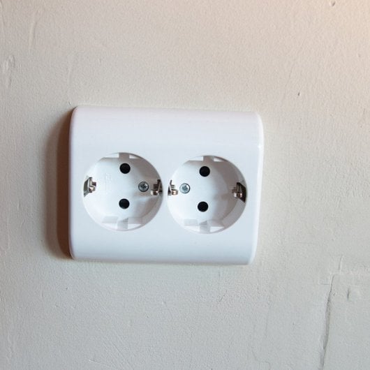 Simon Brico Base Enchufe de Pared Doble Empotrable Blanco