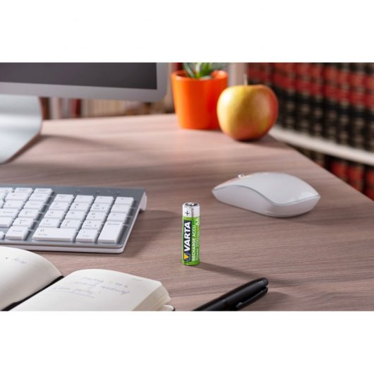 Varta Pack Cargador de Pilas Recargables + 4 Pilas AAA + 4 Pilas AA