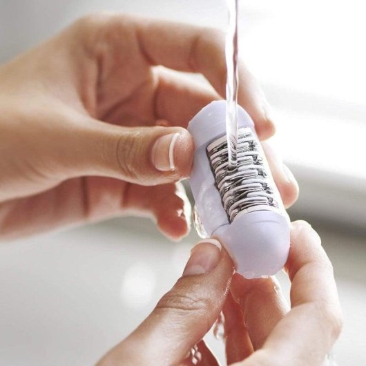 Depiladora Eléctrica Philips Satinelle Essential BRE225/00 Com Fio 2 Velocidades Compacta